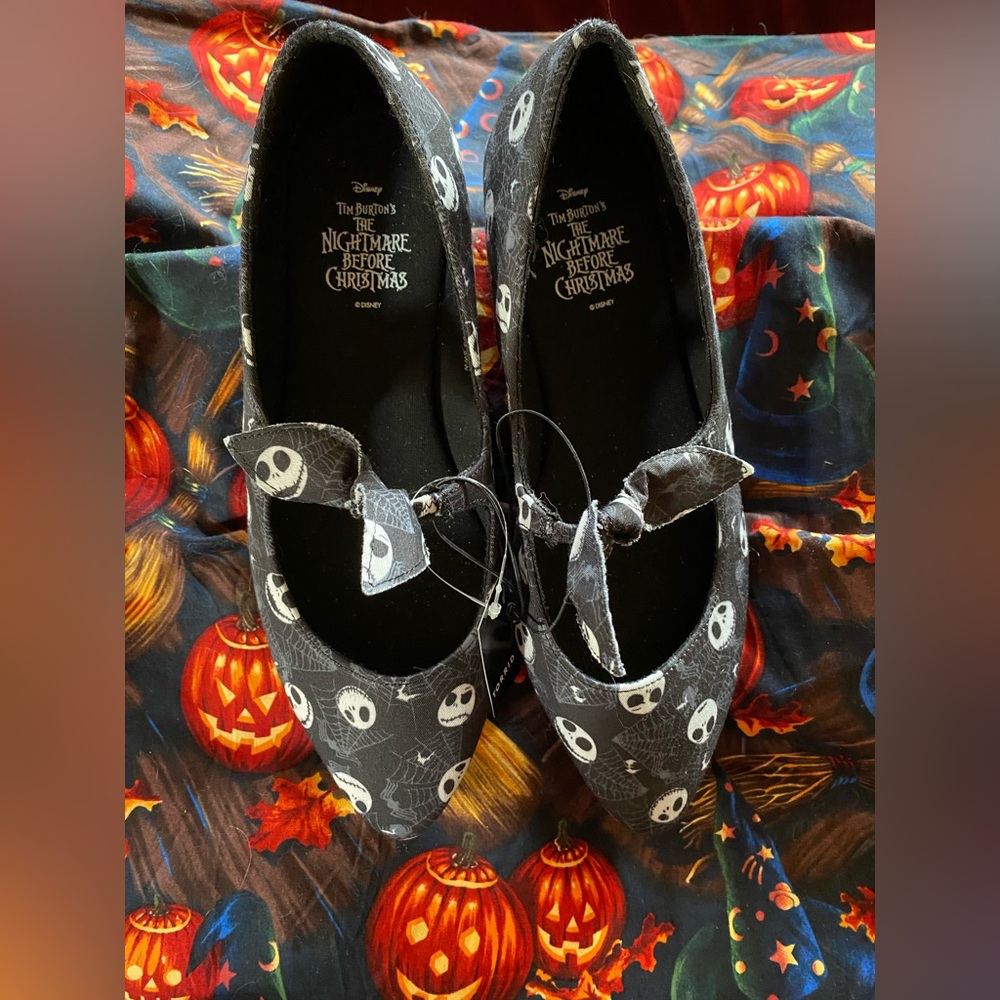 Torrid NWT Nightmare Before Christmas Point Toe Flat Shoes-Torrid-8WW